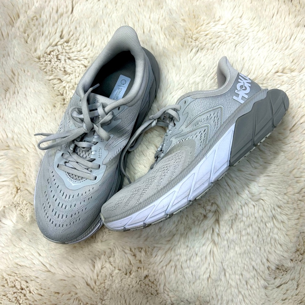 Hoka arahi stability shoe